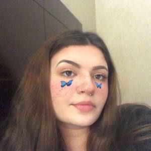 Meet your Posher, Lacy